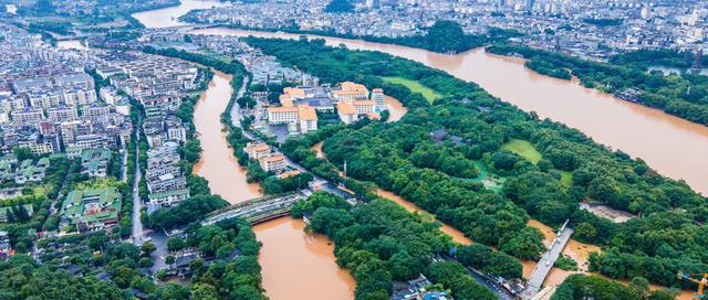 上半年直接经济损失近900亿!极端天气“盘踞”,灾害会成为新常态吗?