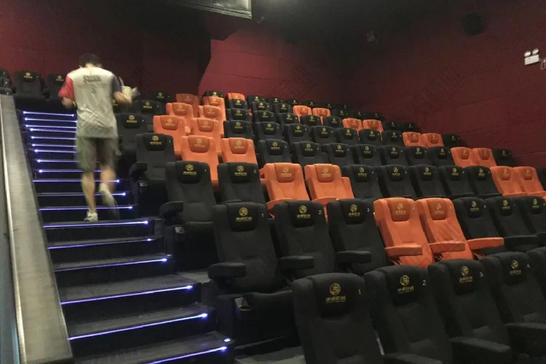 何至于此,电影院改“钟点房”自救!