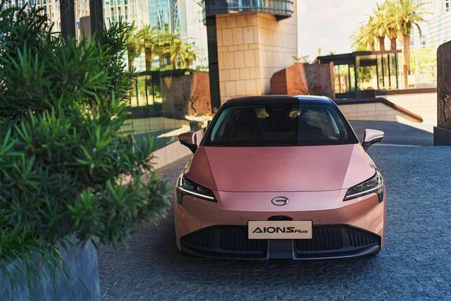 全年销量突破27万辆,广汽埃安能否突破“网约车”枷锁?