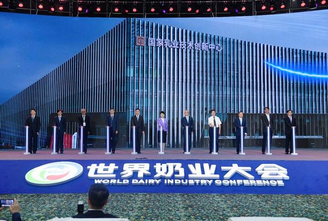 闪耀世界奶业大会,伊利奶粉以“定制营养”守护全生命周期健康