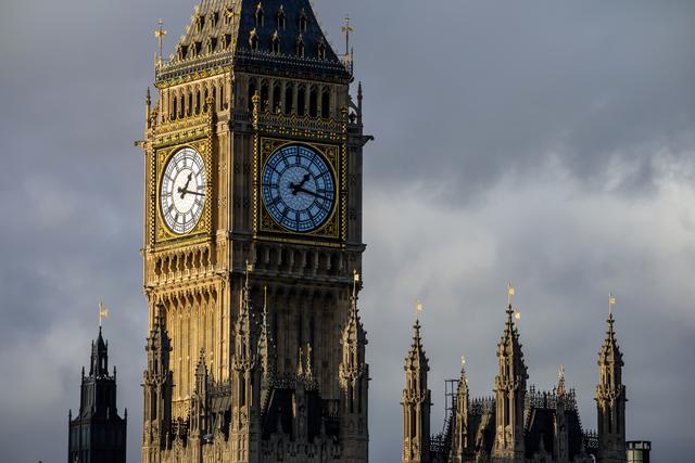 英国第二大城市破产,苏纳克拒绝救援,意味着什么?