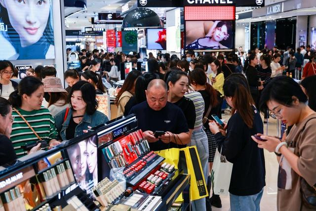 美妆消费满1000元返150元，银泰百货双11正日子来了