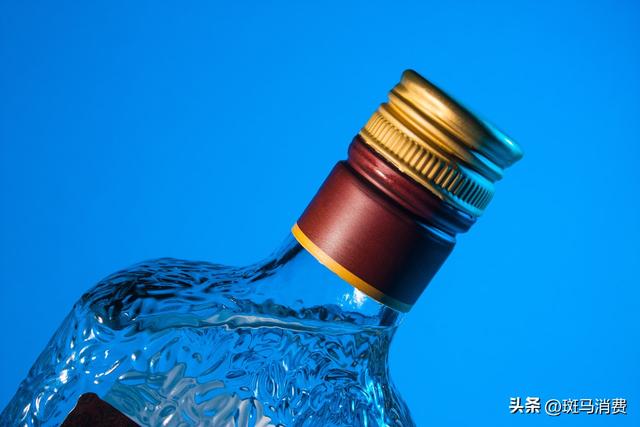 白酒消费降级,势不可挡