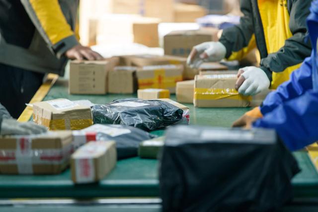 调整后净利润同比增长15.8%,中通快递“不做亏本快件”