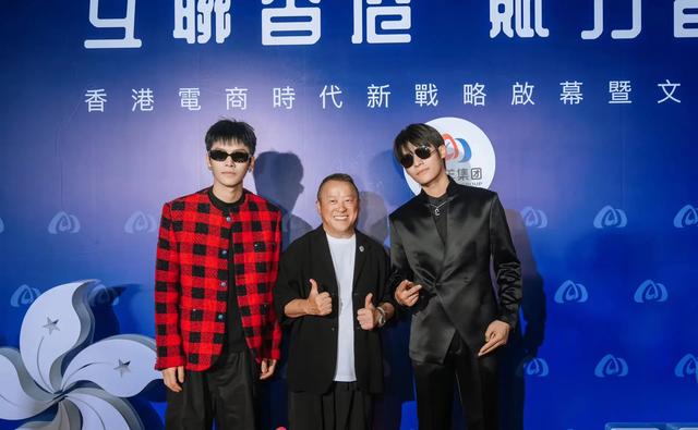 辛巴小杨哥互撕持续发酵,曾志伟连夜割席?直播乱象频发何时休?