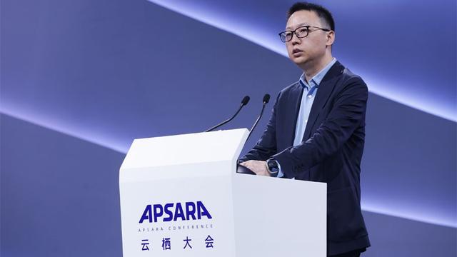 吴泳铭:当下尚处AGI变革早期,AI最大的想象力在于改变物理世界