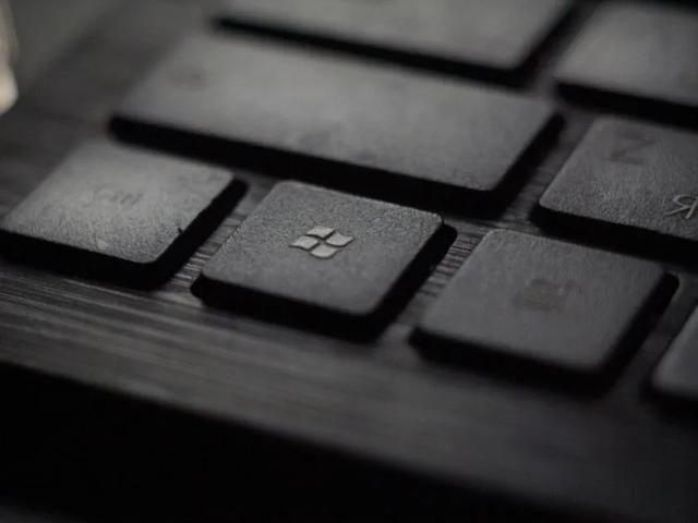40岁的Windows,旁观纯血鸿蒙一斗二