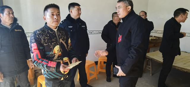 爱心如炬，照亮蔡桥，滨海县政协委员积极践行社会责任传递正能量