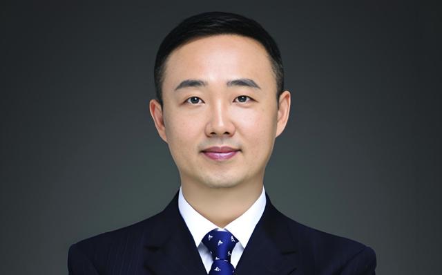 管理规模骤降700亿!景顺长城刘彦春,跌下神坛