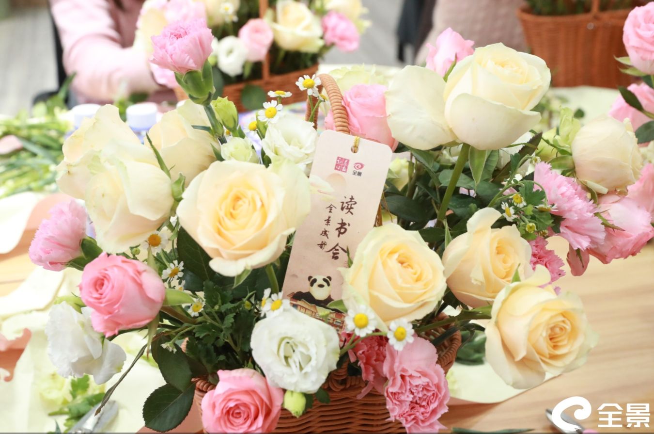 读书会插花.jpg