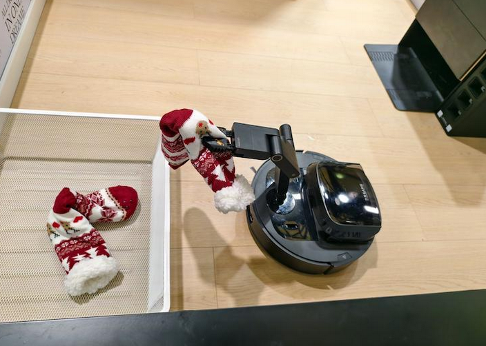 三筒洗衣机似米老鼠，电视似壁画……AWE开幕！千余家品牌参展