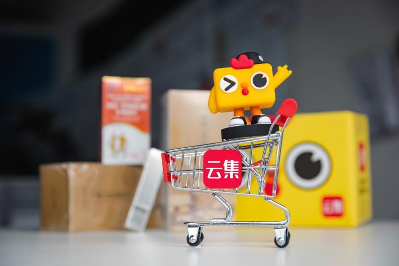 云集十年：从精选电商到有机生活平台的战略跃迁