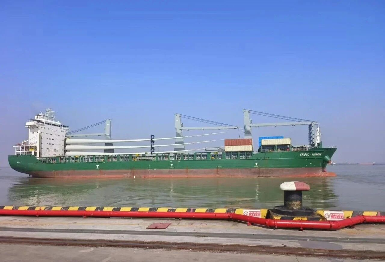 电气风电：中阿绿色能源合作再突破 阿曼项目首批机组发运