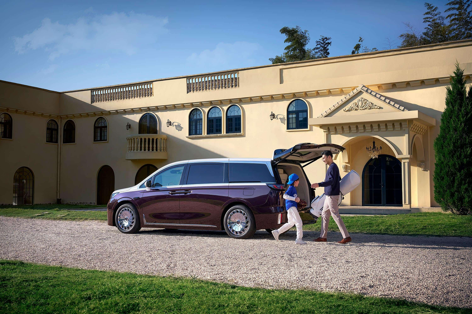 高净值精英的最佳CP,岚图梦想家山河上市