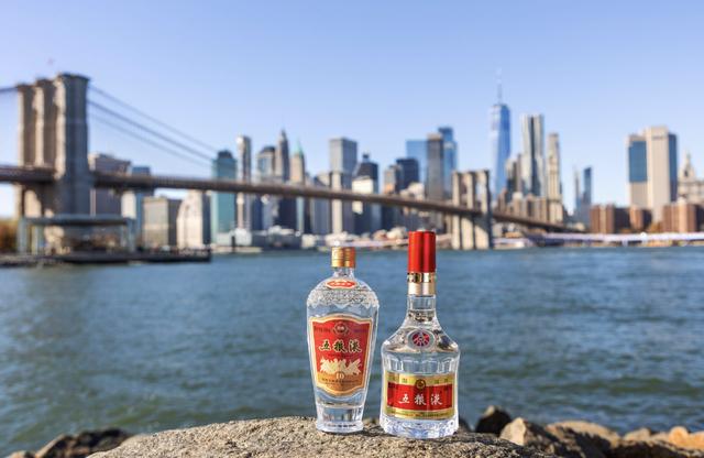 业绩腰斩+跨界半导体：五粮液的关键不在高科技