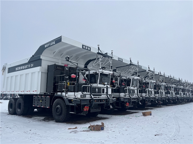 博雷顿千台订单首批无人矿卡交付,加速智慧矿山产业化进程