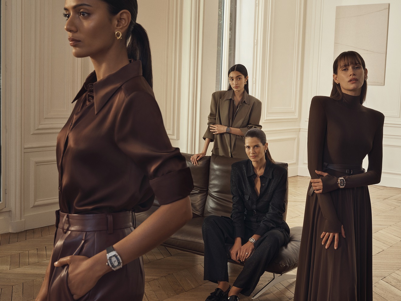 潮讯 | 理查米尔构筑女性时计宇宙,百达翡丽Cubitus系列全球巡展上海站收官,Carven举办2026春夏系列预览