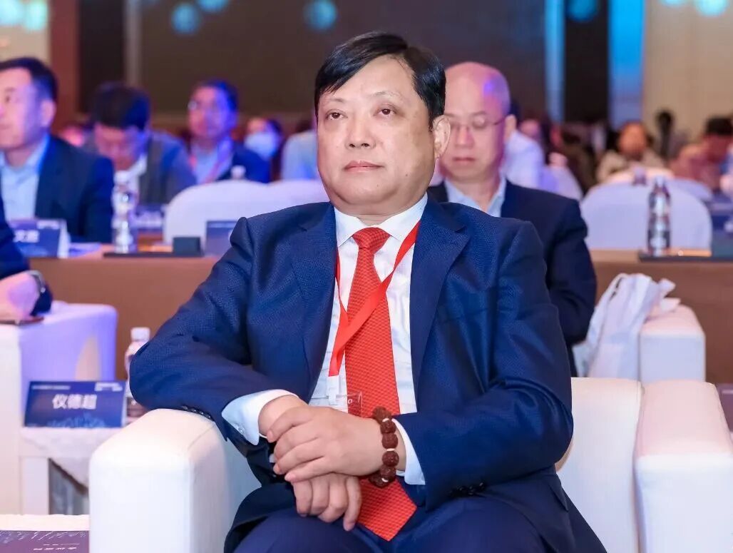 “中国保险经纪第一人”、江泰保险经纪董事长沈开涛疑似失联，此前公司有多人被带走协查