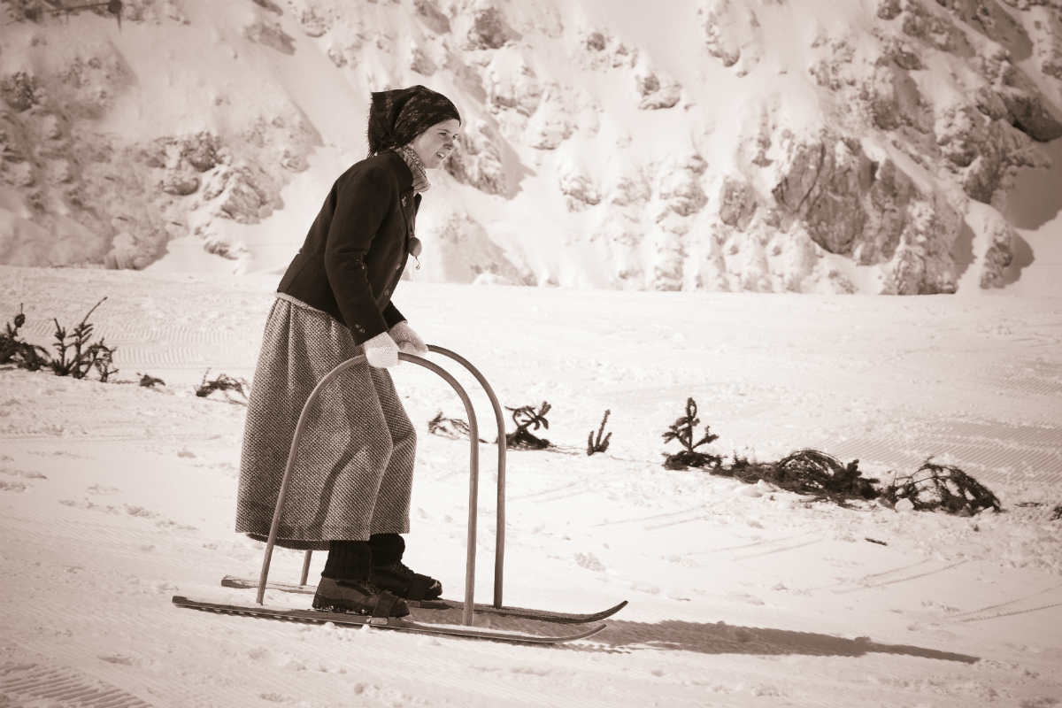 滑雪服穿搭如何走出雪场，成为当代时尚表达？