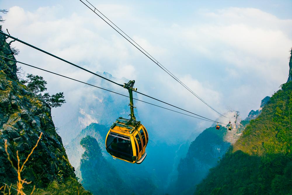 张家界预亏近5亿元!大庸古城减值成“业绩黑洞”,盘活成业绩改善关键