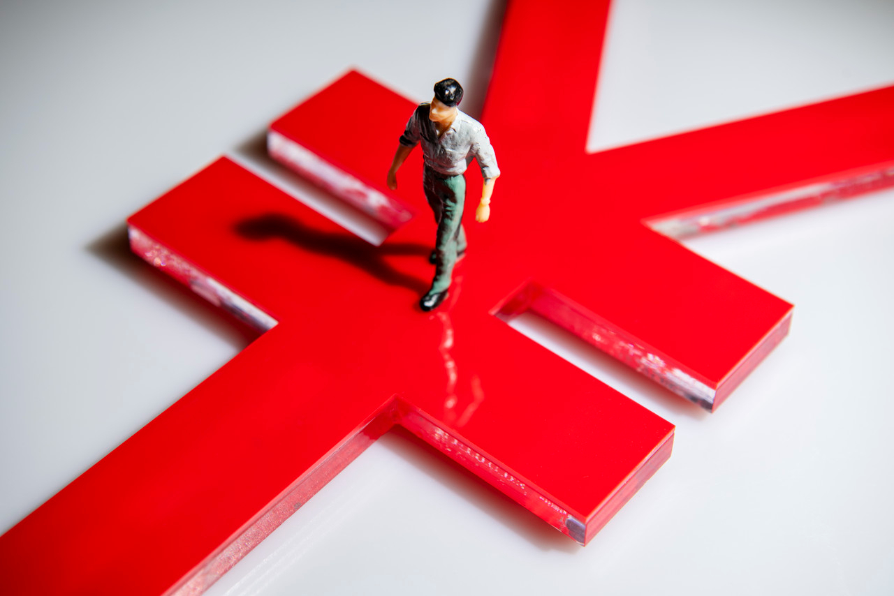 银行“年终奖理财”卷疯了，有产品近一月年化超12%！有投资者8万年终奖，2万定投黄金