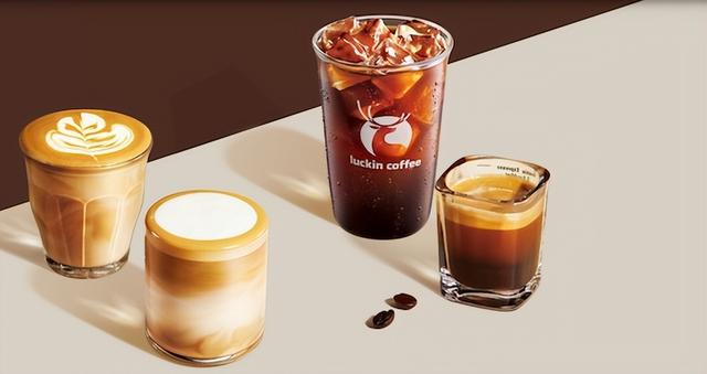 持续推进供需规模增长,瑞幸2025门店与用户基数实现双突破