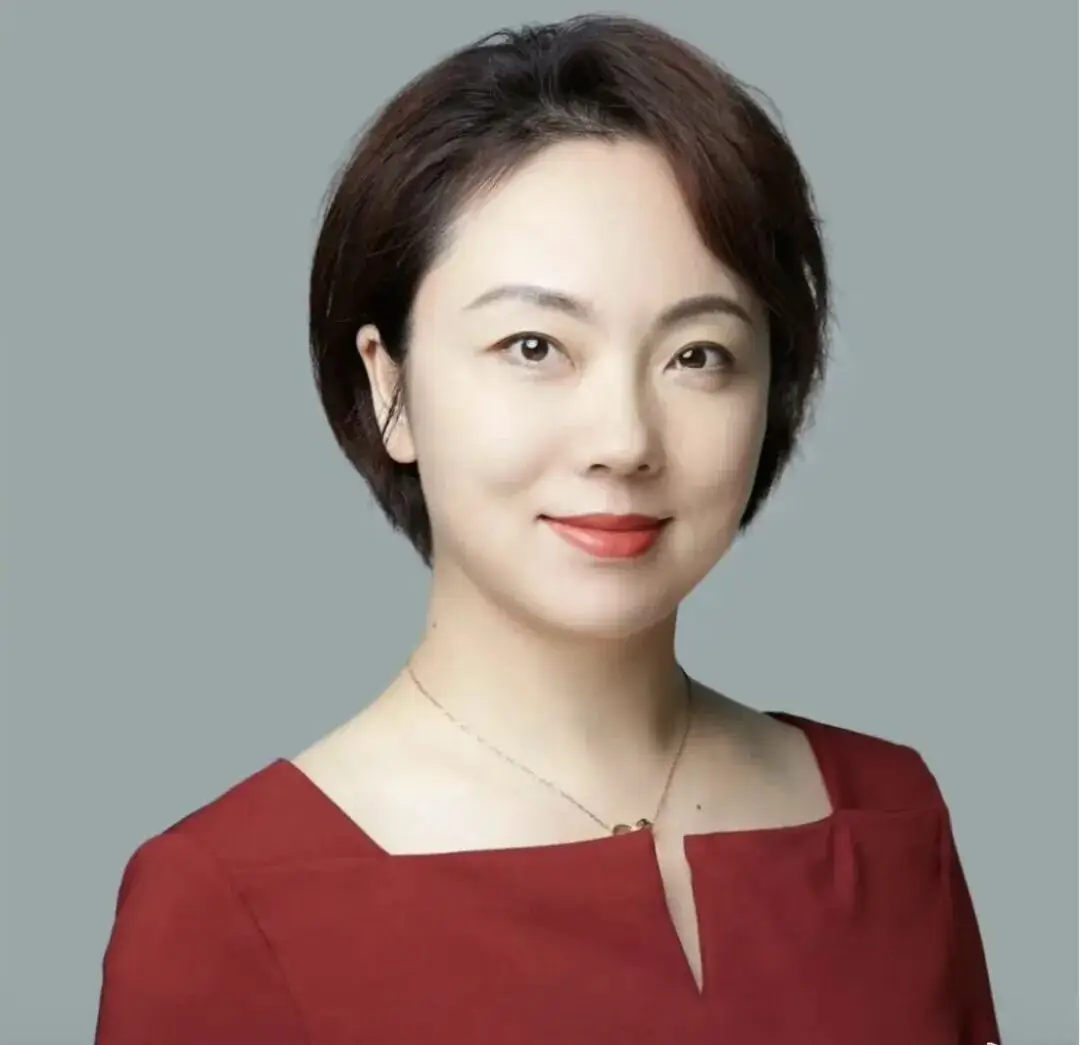 星纪魅族前美女副总裁，转投小米公关部