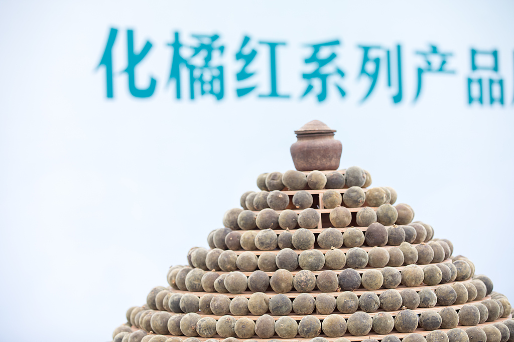 华春莹点赞后化橘红卖爆：企业紧急补货、电商改预售，百亿产业能否接住这波流量？