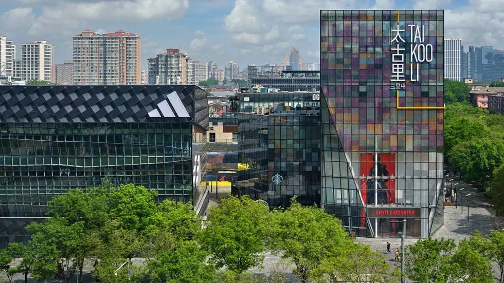 卖资产撑利润，“包租公”太古地产一年净赚86亿港元，已花460亿港元投向内地