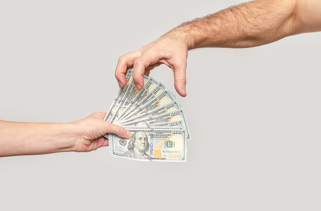 “床垫大王”遭遇3亿“资金劫”，喜临门及实控人双双被立案，公司或将面临退市风险