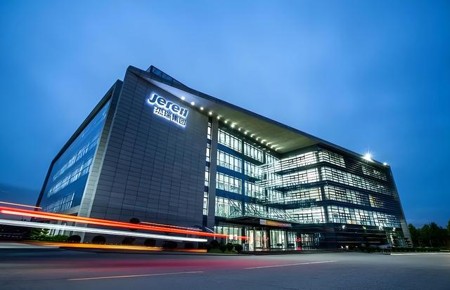 暴涨超300%!油服“黑马”杰瑞股份,市值突破1100亿