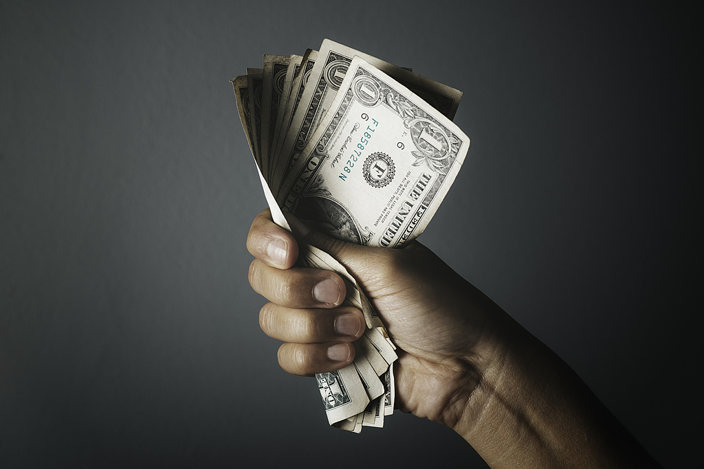 万向钱潮机器人故事背后:股价翻倍遇业绩“哑火”,并购搁浅却牵出内控隐忧