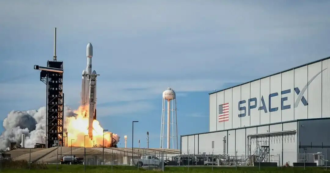 SpaceX招股书揭秘：亏损49亿美元 、马斯克掌控85%投票权
