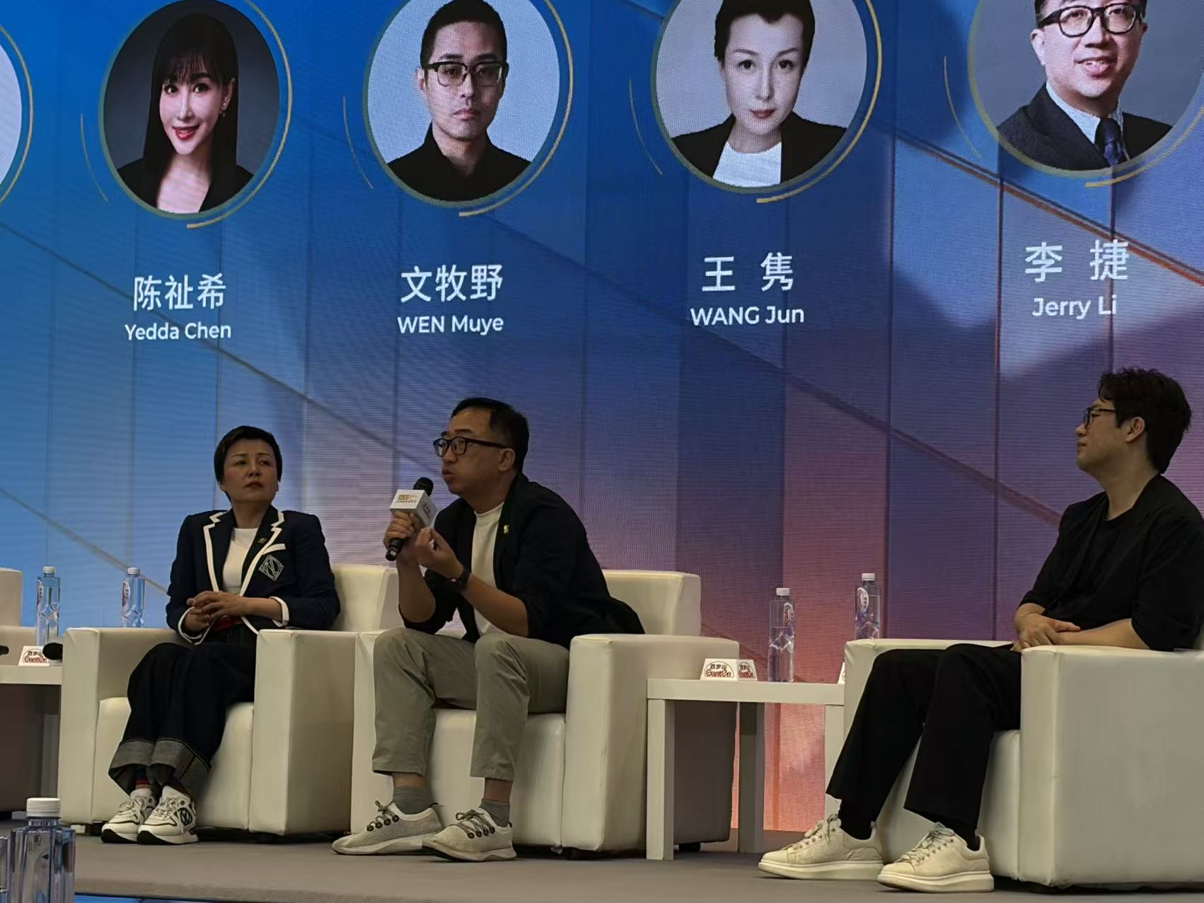 《给阿嬷的情书》出品方:已收到大量类似《阿公的情书》、方言剧本,不要试图总结爆款方法论