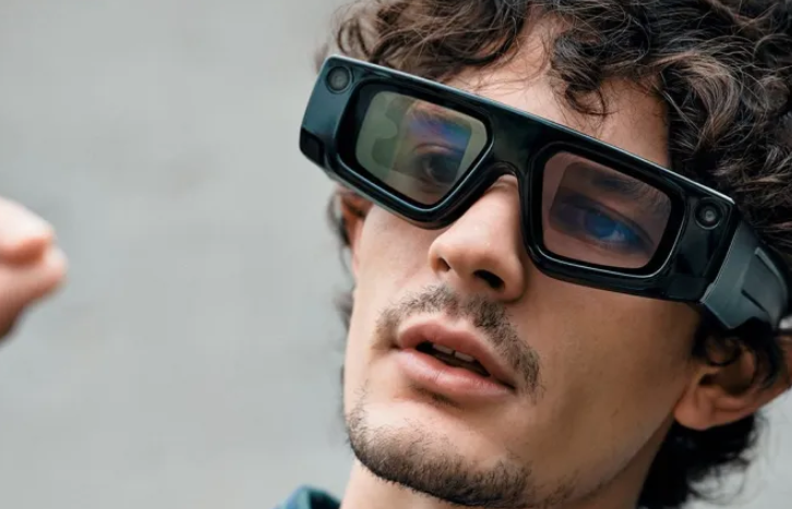 Snap第六代Specs 眼镜点燃AR战火，微美全息借AI+AR抢滩智能穿戴万亿赛道