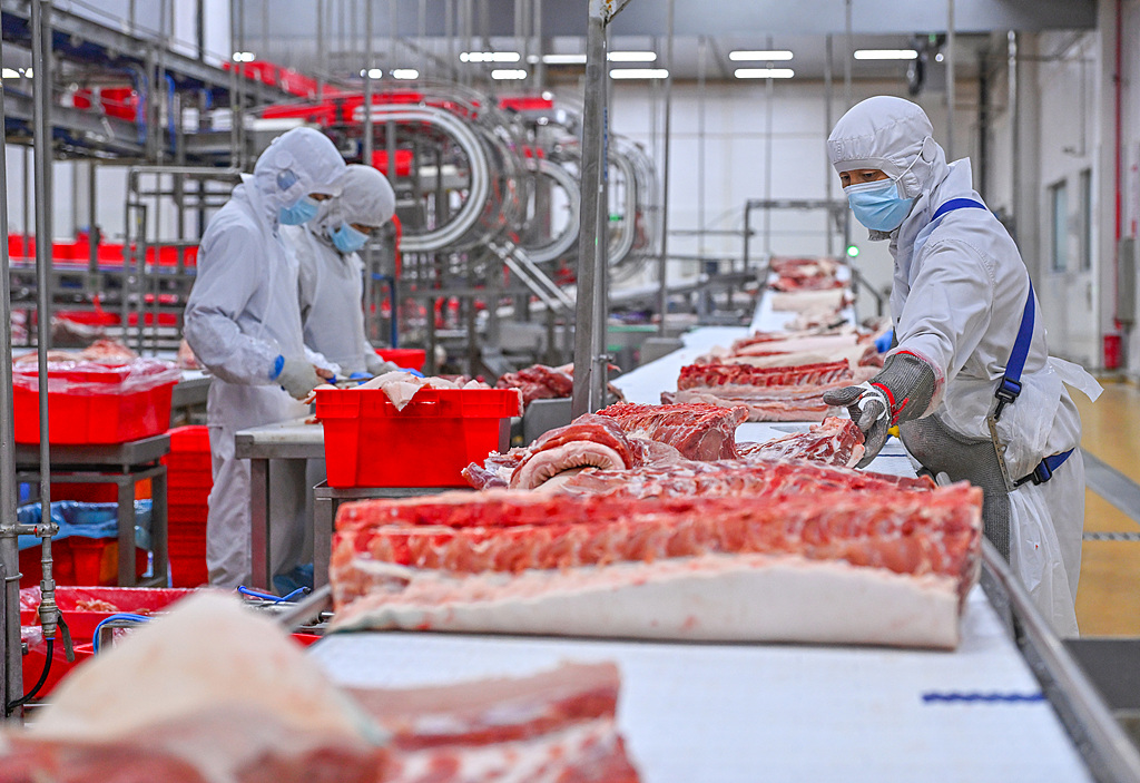 99%收入靠卖冻肉，粤十控股再闯港股：年入59亿、毛利率不足3%，经营现金流连年为负